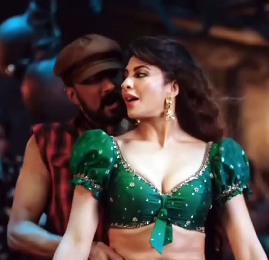 Jacqueline Fernandez's dance scene